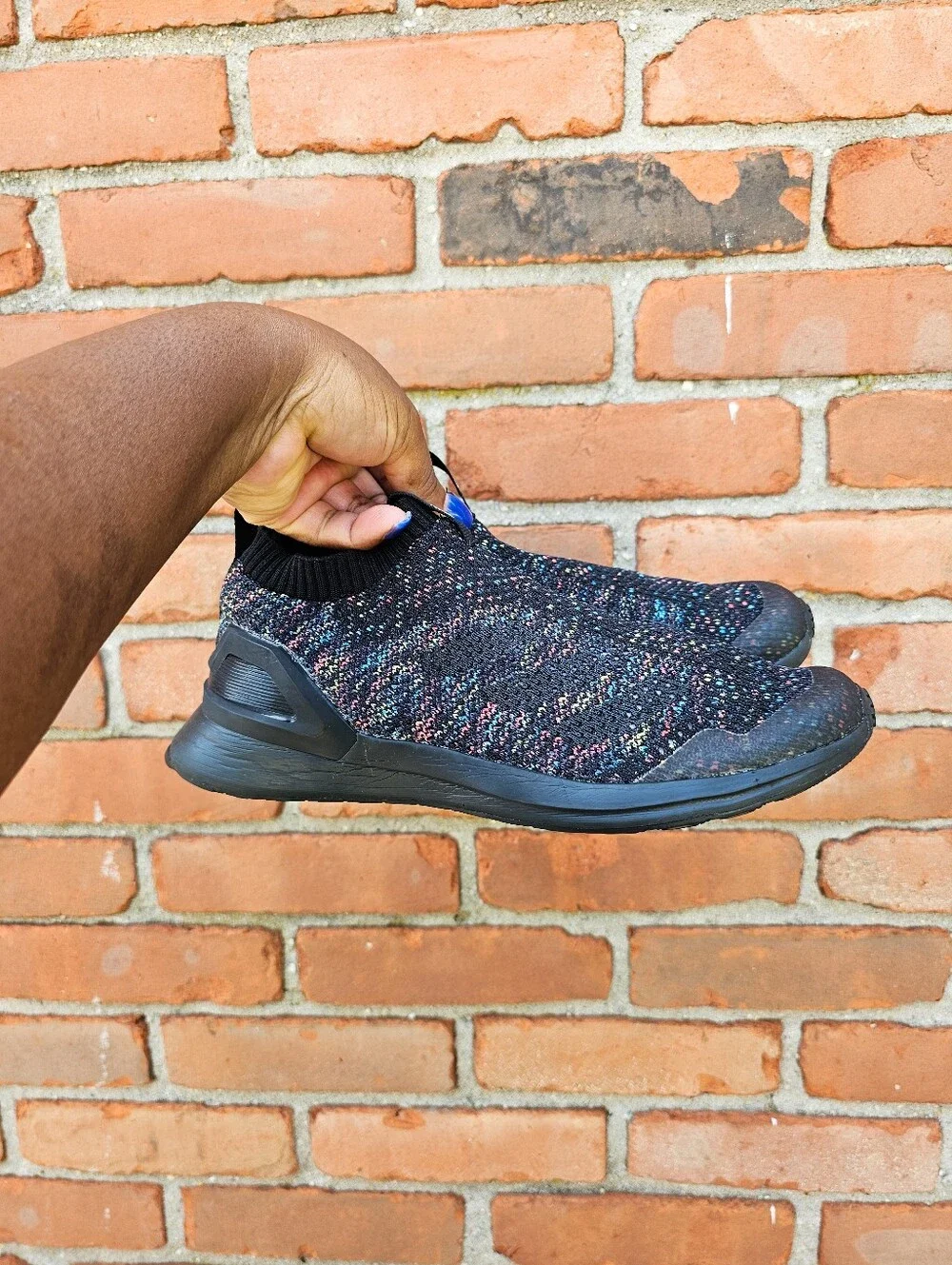 Adidas Women’s Black Multicolor Speckled Slip-On Sneakers Size 6